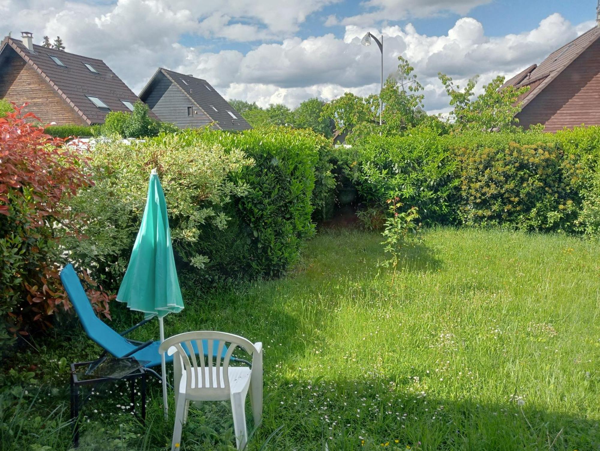 Chambre indépendante pour 1 personne sur jardin au calme Annecy Extérieur photo
